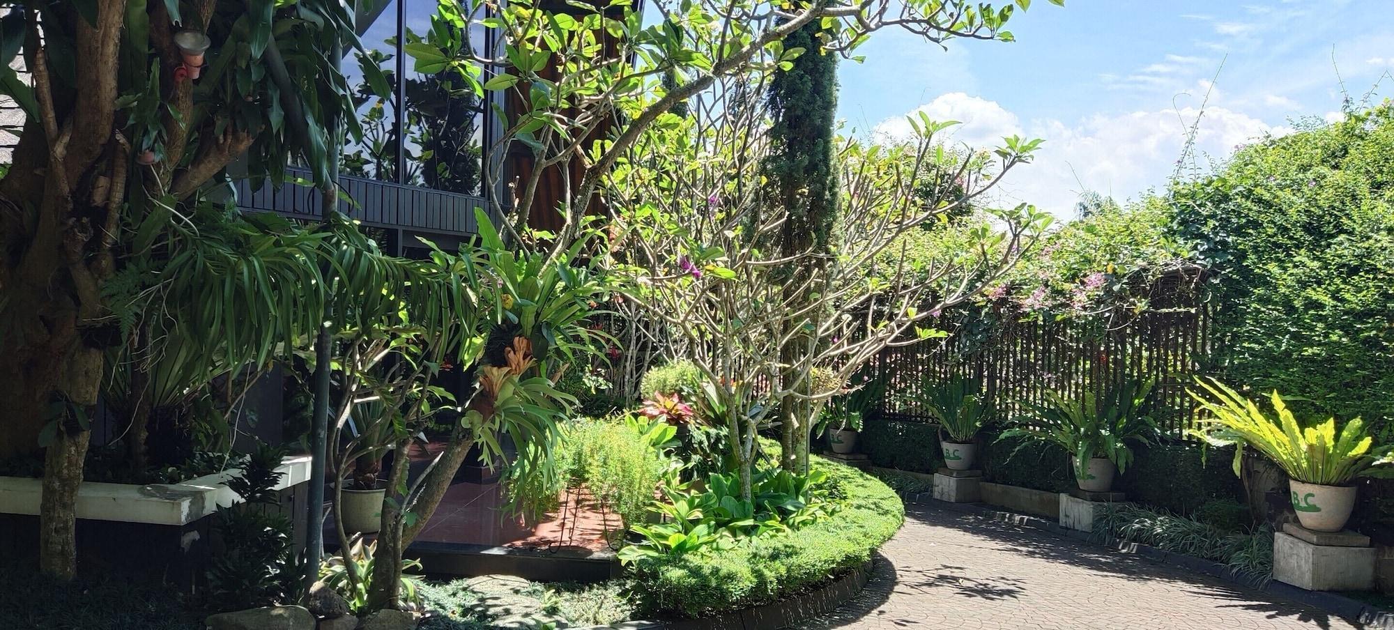 Obc Villa 반둥 외부 사진